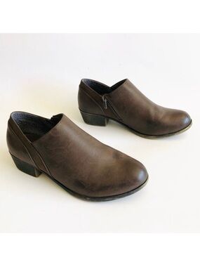 Dunes Drake Low Heeled Booties